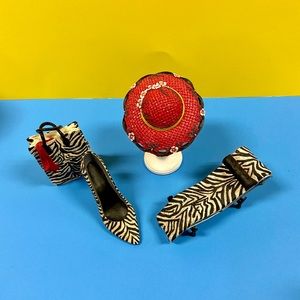 SOLD:   Just the Right Shoe, Shoe, Handbag, Chaise